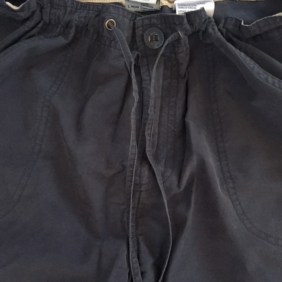 Columbia Capris - Picture 6 of 6